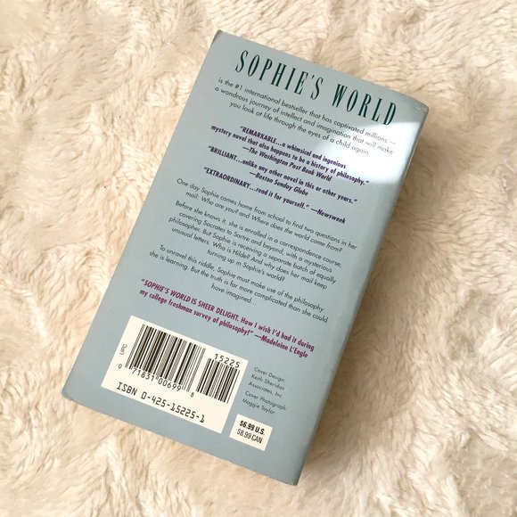 'Sophie’s World' Softcover By Jostein Gaarder - Picture 2 of 10